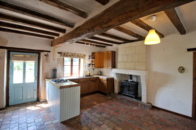 French property for sale in Charnizay, Indre-et-Loire - €130,800 - photo 5