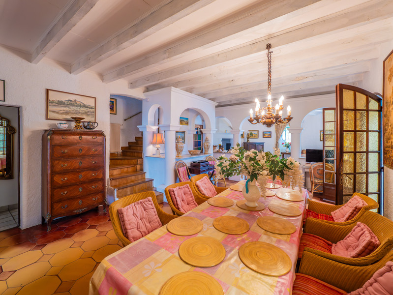 French property for sale in Beaucaire, Gard - €949,000 - photo 5