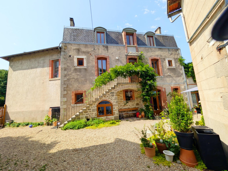 French property for sale in Aubusson, Creuse - €329,000 - photo 2