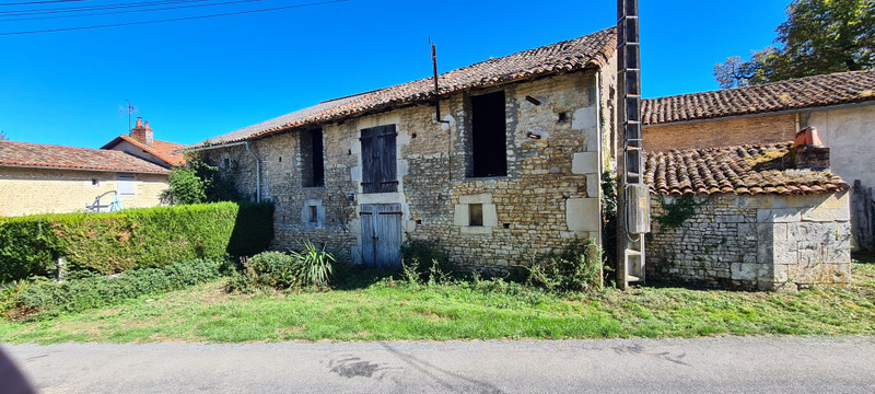 French property for sale in Champniers, Vienne - &#8364;149,000 - photo 10