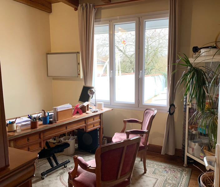 French property for sale in Saint-Benoît, Vienne - €262,000 - photo 4