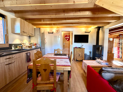 French property for sale in Courchevel, Savoie - €1,260,000 - photo 4