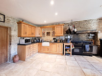 Maison à vendre à Paizay-Naudouin-Embourie, Charente - 267.500 € - photo 3