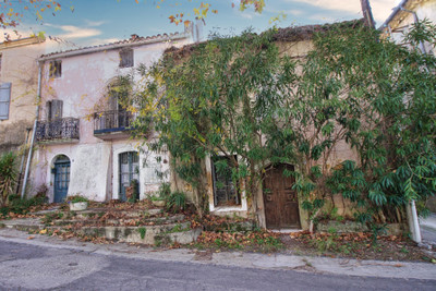 French property for sale in Gignac, Hérault - €153,000 - photo 1