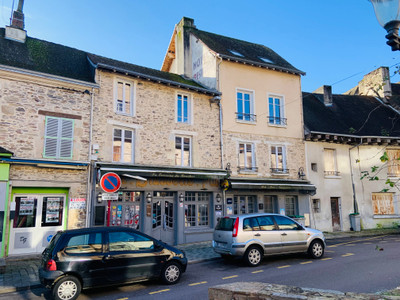 Commerce à vendre à Saint-Yrieix-la-Perche, Haute-Vienne, Limousin, avec Leggett Immobilier