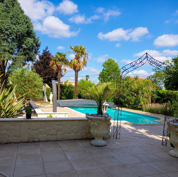 French property for sale in Bergerac, Dordogne - €885,000 - photo 2