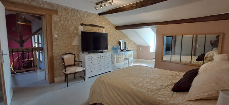 French property for sale in Gardes-le-Pontaroux, Charente - €449,400 - photo 9