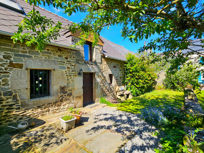 French property for sale in Pontivy, Morbihan - €299,000 - photo 3