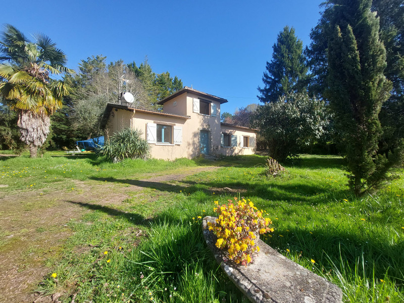 French property for sale in Vouzan, Charente - €128,000 - photo 0