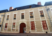 property to renovate for sale in RichelieuIndre-et-Loire Centre