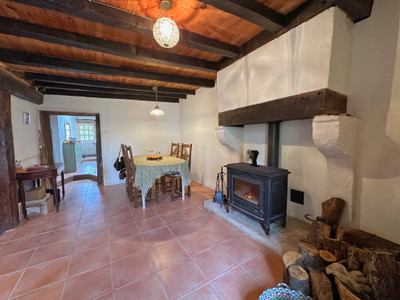 French property for sale in Bonnes, Charente - €150,000 - photo 2