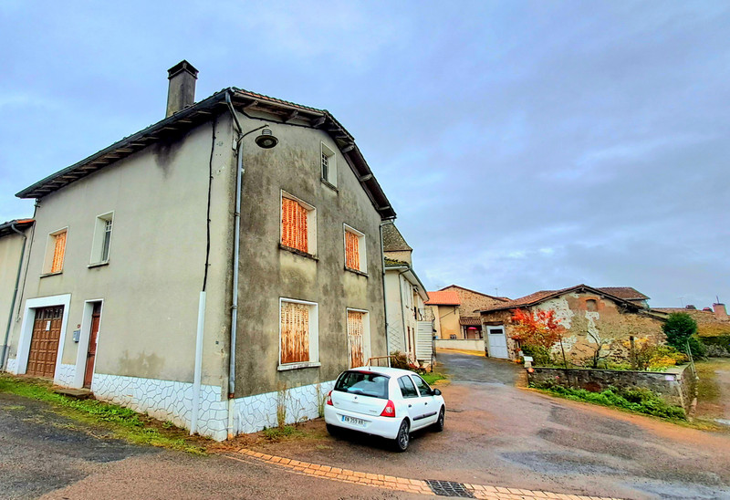 French property for sale in Saulgond, Charente - €34,600 - photo 1