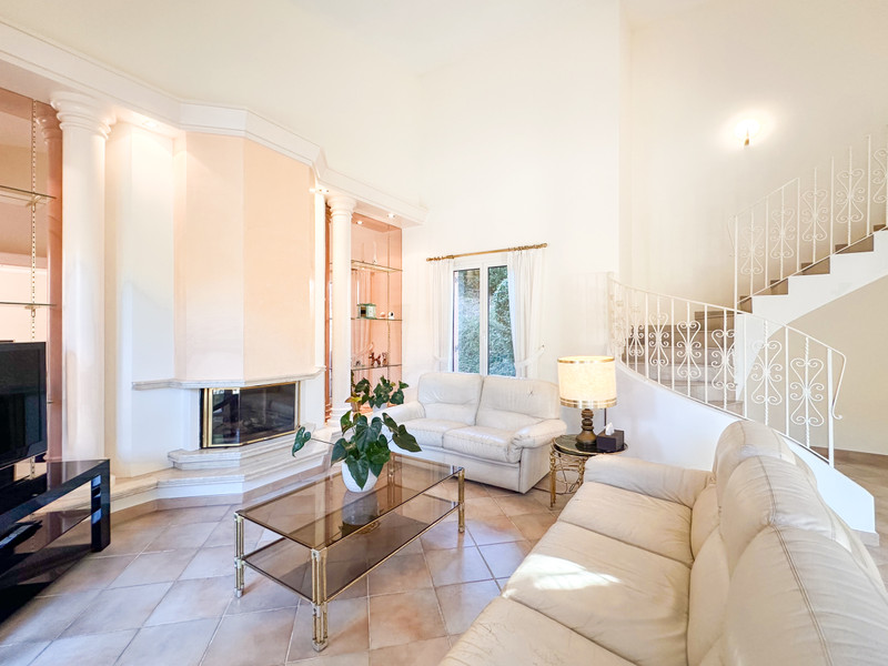 French property for sale in Villeneuve-Loubet, Alpes-Maritimes - €1,095,000 - photo 5