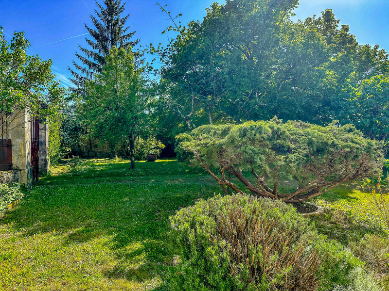 French property for sale in Migron, Charente-Maritime - €272,850 - photo 3