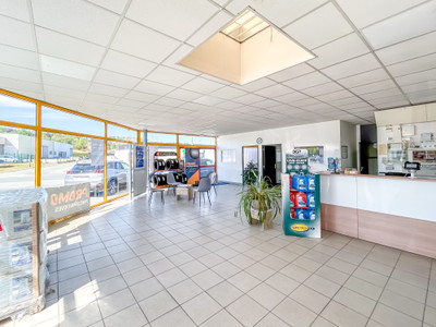 Commerce à vendre à Marsac-sur-l'Isle, Dordogne, Aquitaine, avec Leggett Immobilier