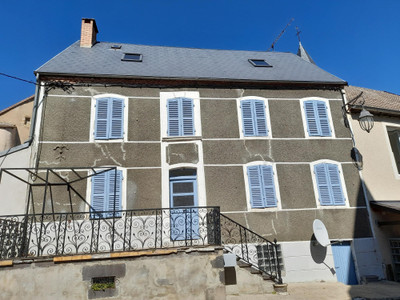 Maison à vendre à Menat, Puy-de-Dôme, Auvergne, avec Leggett Immobilier