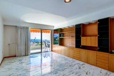 French property for sale in Nice, Alpes-Maritimes - €790,000 - photo 2