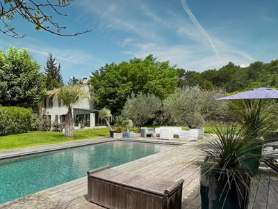 Nr. Aix-en-Provence, old stone hunting lodge, 5 bedrooms, independent studio, landscaped gardens and pool.