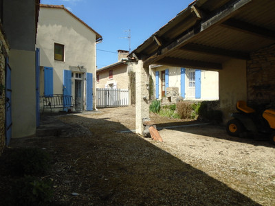 Maison à vendre à Payroux, Vienne, Poitou-Charentes, avec Leggett Immobilier