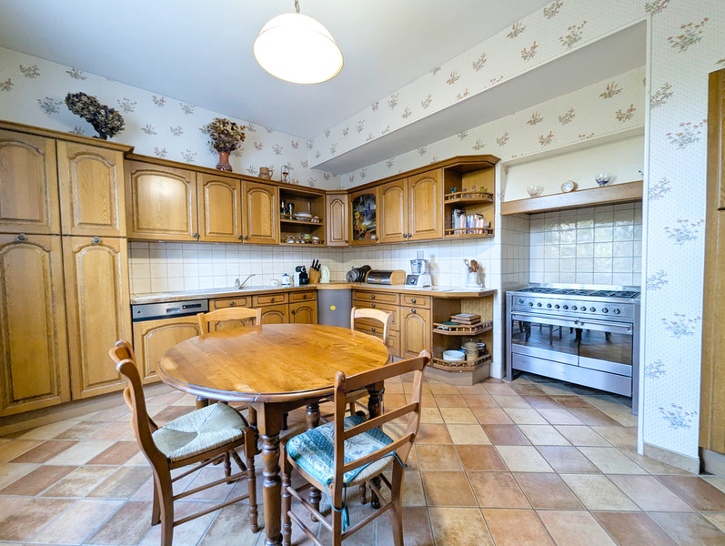 French property for sale in Mazamet, Tarn - €324,500 - photo 5