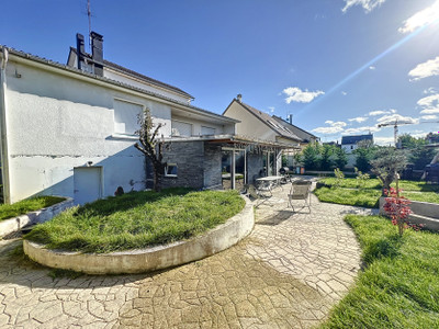 French property for sale in Chennevières-sur-Marne, Val-de-Marne - €650,000 - photo 6