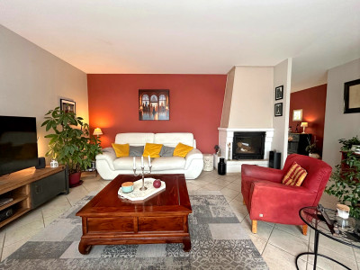 French property for sale in La Bazouge-des-Alleux, Mayenne - €355,000 - photo 4