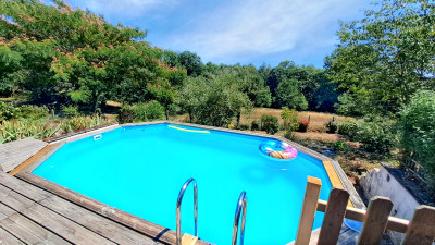 French property for sale in Les Salles-Lavauguyon, Haute-Vienne - €267,500 - photo 2