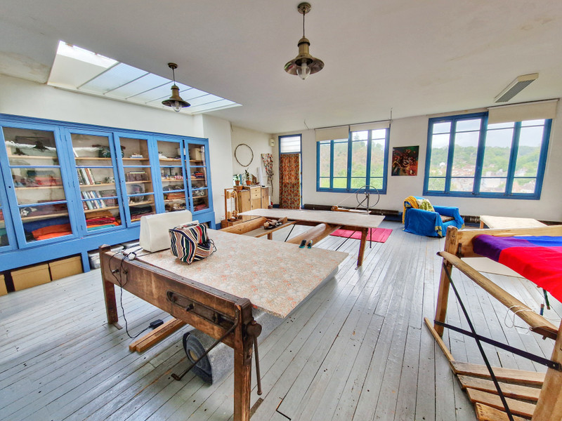 Maison à vendre à Aubusson, Creuse - 109.000 € - photo 1