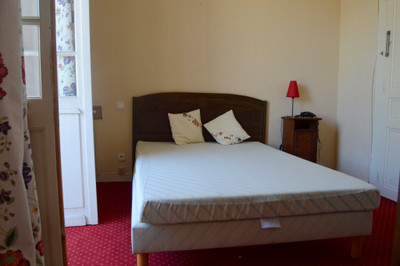 French property for sale in Barbazan, Haute-Garonne - €246,000 - photo 4