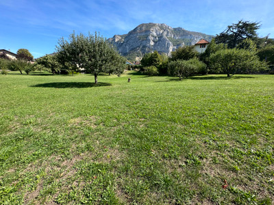 Terrain à vendre à Collonges-sous-Salève, Haute-Savoie, Rhône-Alpes, avec Leggett Immobilier