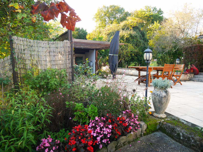 French property for sale in Laprade, Charente - €319,148 - photo 1