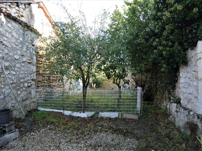 French property for sale in La Rochebeaucourt-et-Argentine, Dordogne - &#8364;109,000 - photo 4