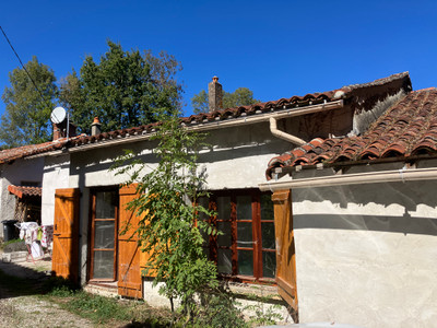 Maison à vendre à Luchapt, Vienne, Poitou-Charentes, avec Leggett Immobilier