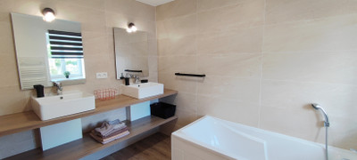French property for sale in Sainte-Marie-du-Mont, Manche - €264,900 - photo 5