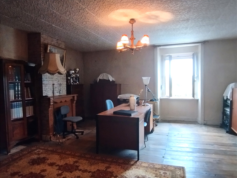 French property for sale in Châlus, Haute-Vienne - €141,700 - photo 5