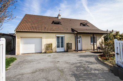 Maison à vendre à Cahagnes, Calvados, Basse-Normandie, avec Leggett Immobilier