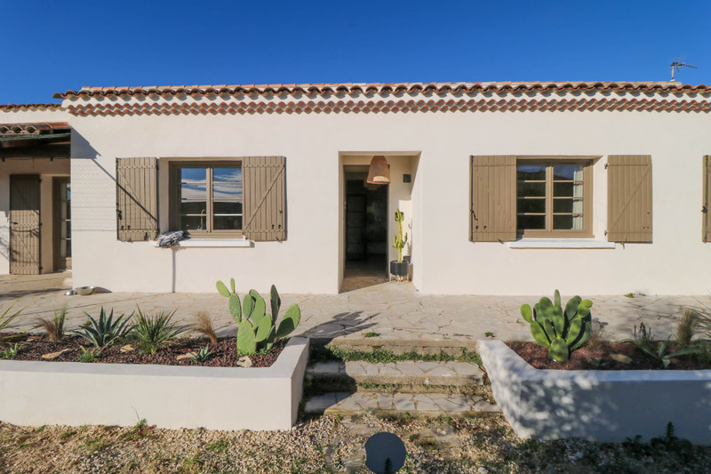 French property for sale in Uzès, Gard - €640,000 - photo 9