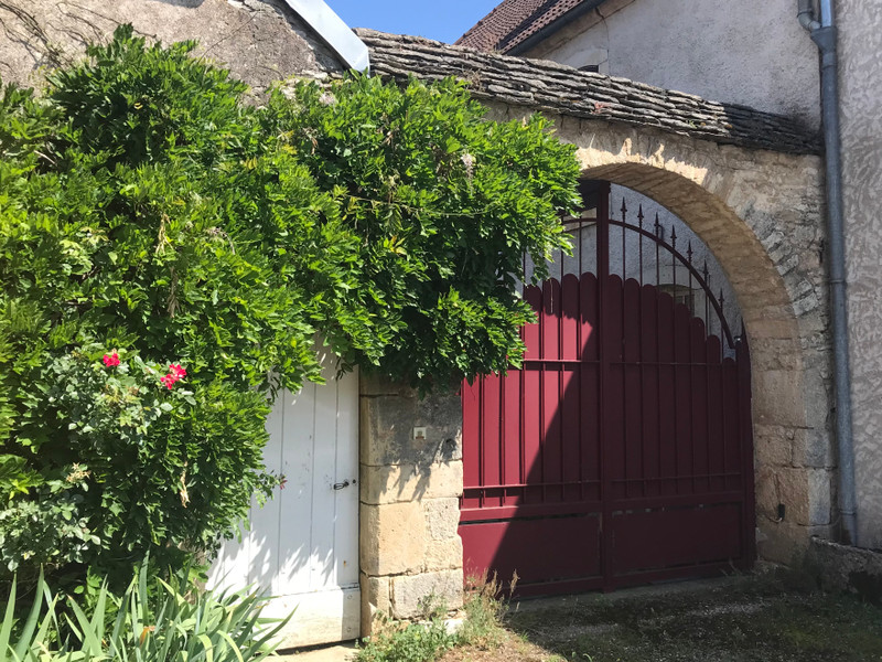 French property for sale in Ovanches, Haute-Saône - &#8364;360,000 - photo 4