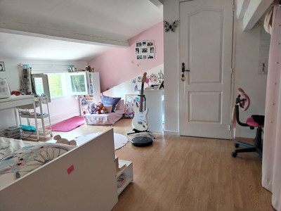French property for sale in La Garde, Var - €395,000 - photo 11