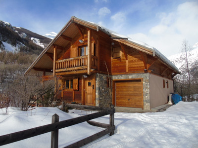 Maison à vendre à Pelvoux, Hautes-Alpes, PACA, avec Leggett Immobilier