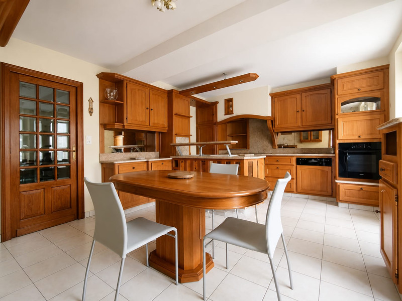 French property for sale in La Bazouge-du-Désert, Ille-et-Vilaine - €197,000 - photo 1