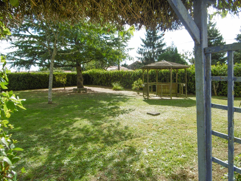 French property for sale in Saint-Hilaire-des-Loges, Vendée - &#8364;220,500 - photo 4