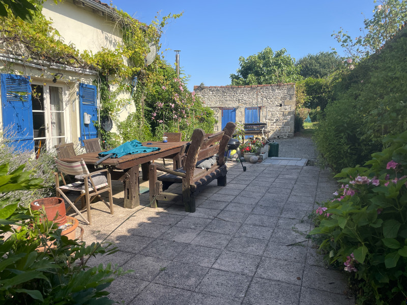 French property for sale in Saint-Martin-l'Ars, Vienne - €249,999 - photo 9