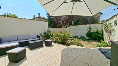 French property for sale in Fouqueure, Charente - €110,000 - photo 2