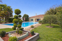 Propriété à vendre à Saint-Astier, Dordogne - 356 000 € - photo n°1