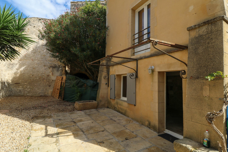 French property for sale in Collias, Gard - &#8364;325,000 - photo 2
