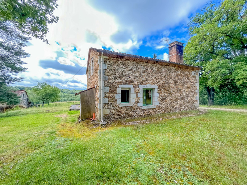 French property for sale in Vergt, Dordogne - €222,600 - photo 2