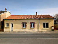 Maison à vendre à Châlus, Haute-Vienne - 109.000 € - photo 1