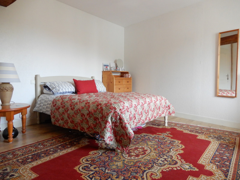French property for sale in Le Lindois, Charente - €295,000 - photo 5