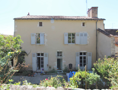 Maison à vendre à Chauvigny, Vienne, Poitou-Charentes, avec Leggett Immobilier